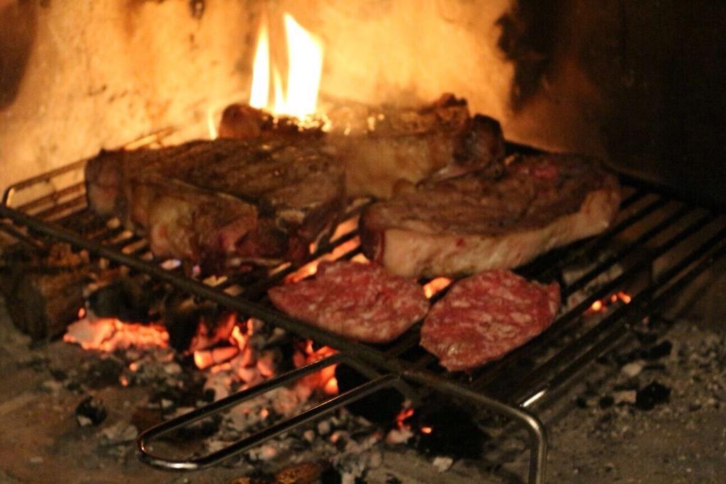 Certine Agriturismo Asciano Exteriör bild